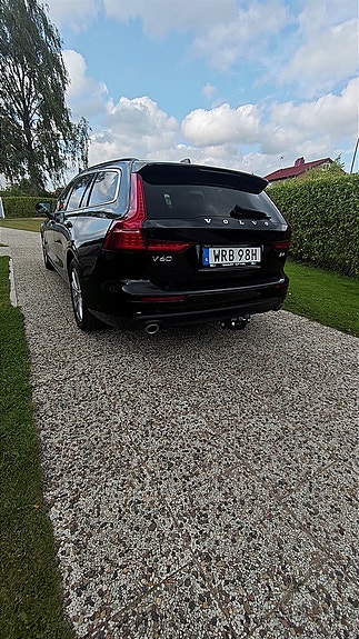 Volvo V60 2 of 6