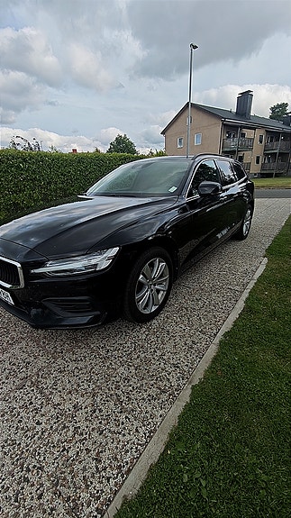 Volvo V60 4 of 6