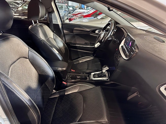 Kia Ceed 15 of 21
