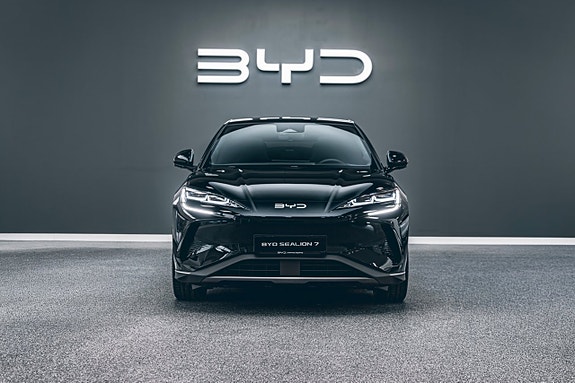 BYD Sealion 7 2 of 20