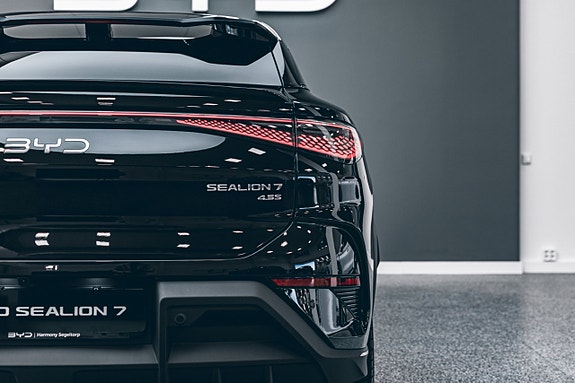 BYD Sealion 7 5 of 20