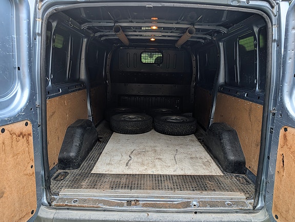 Ford Transit 8 of 12