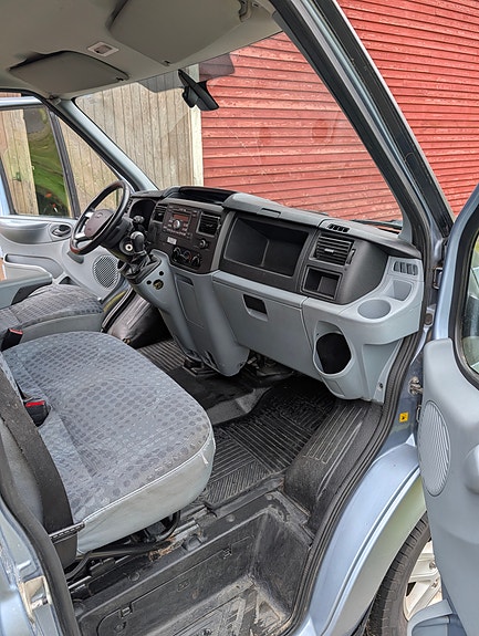 Ford Transit 4 of 12