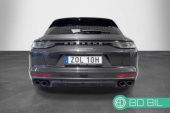 Porsche Panamera 4 29 of 30