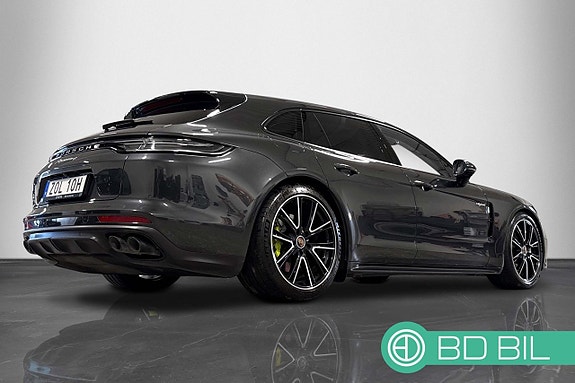 Porsche Panamera 4 30 of 30