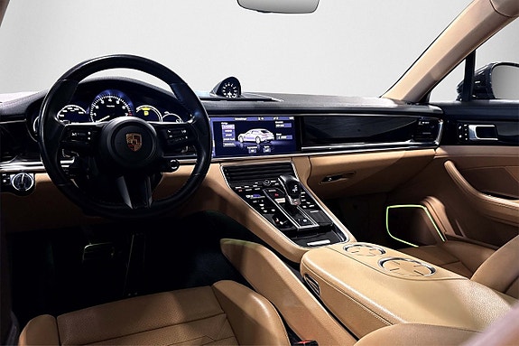 Porsche Panamera 4 10 of 30