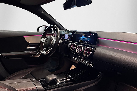 Mercedes-Benz A180 9 of 24