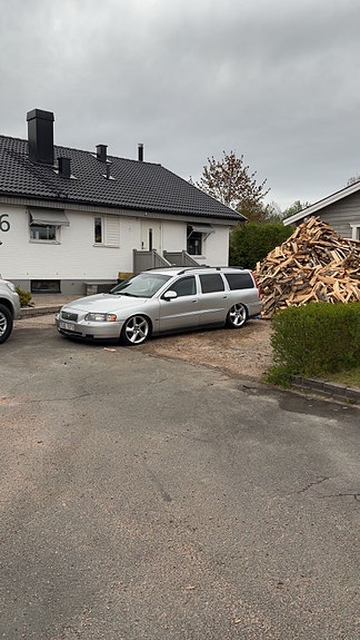 Volvo V70 4 of 8