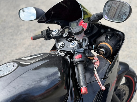 Yamaha YZF-R6 5 of 5