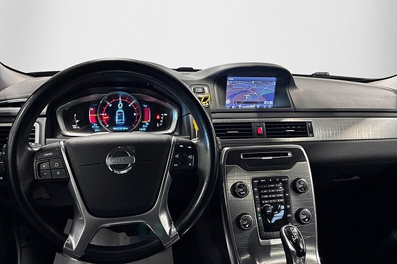 Volvo XC70 14 of 20