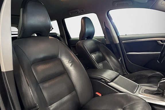 Volvo XC70 11 of 20
