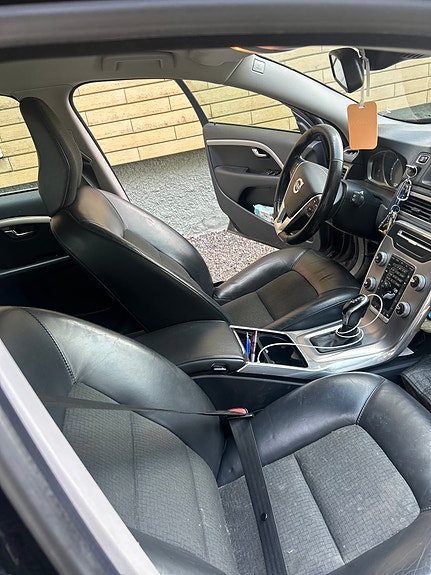 Volvo V70 11 of 13
