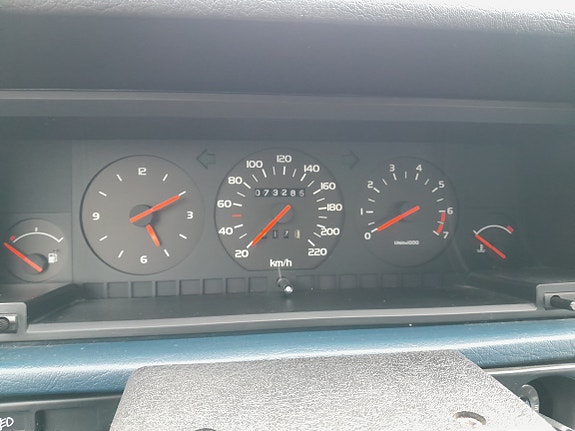 Volvo 740 4 of 12