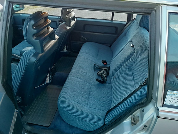Volvo 740 7 of 12