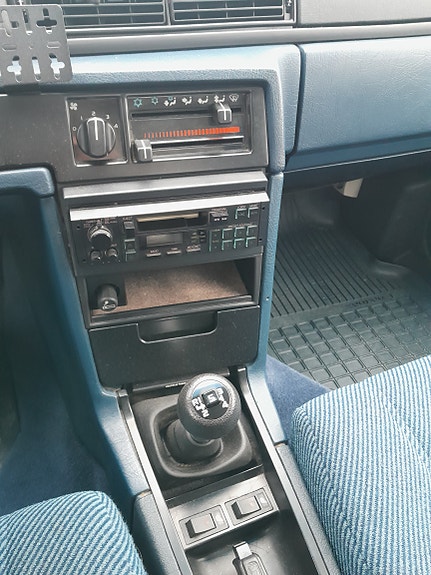 Volvo 740 5 of 12
