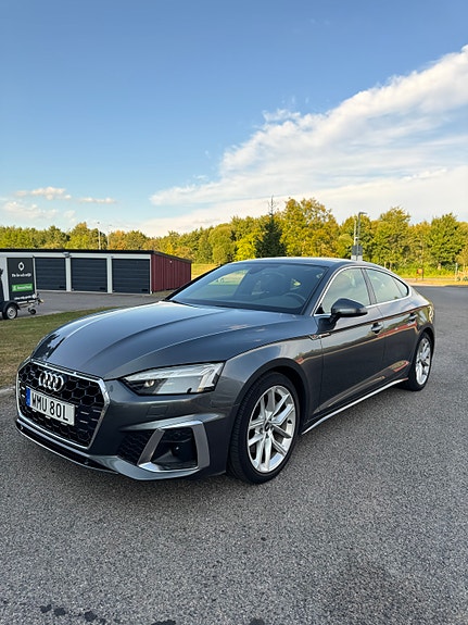 Audi A5 2 of 29