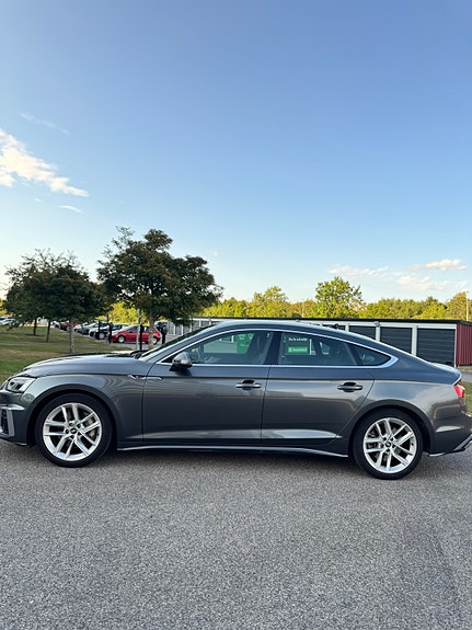 Audi A5 4 of 29