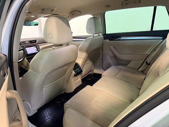 Skoda Superb 10 of 12