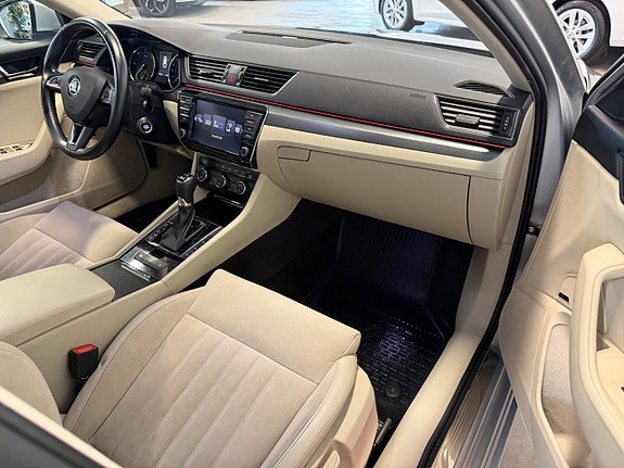 Skoda Superb 9 of 12