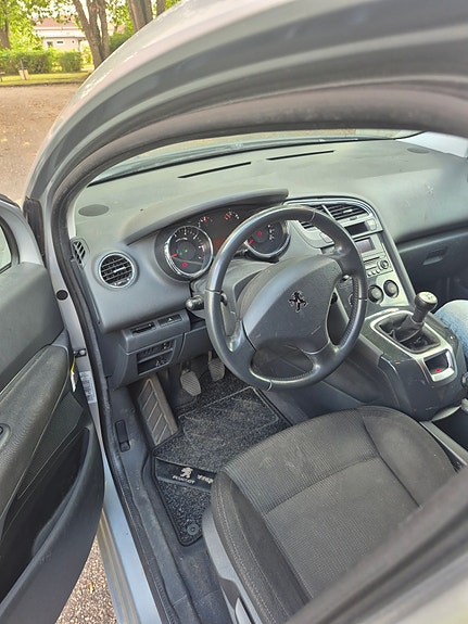 Peugeot 5008 7 of 7