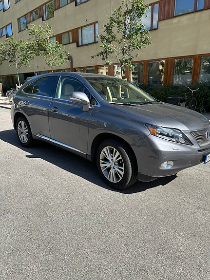 Lexus RX450h 3 of 14