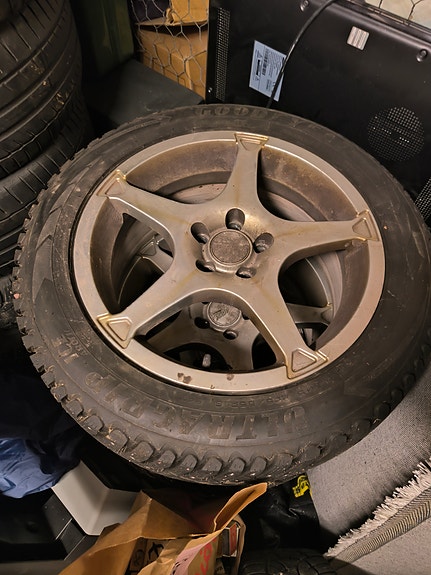 Subaru Legacy 12 of 12