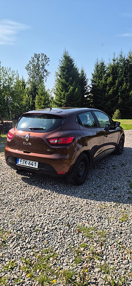 Renault Clio 2 of 4