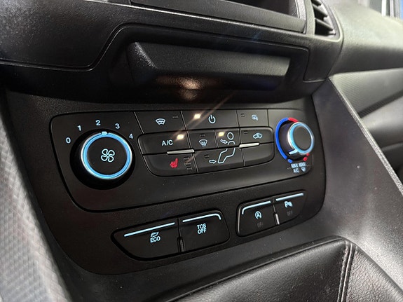 Ford Transit Connect 11 of 16