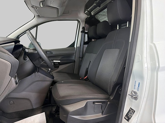 Ford Transit Connect 16 of 16