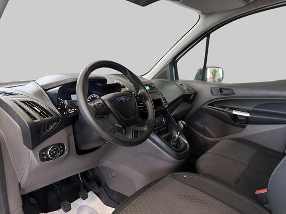 Ford Transit Connect 8 of 16