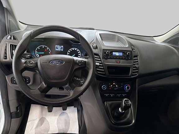 Ford Transit Connect 9 of 16