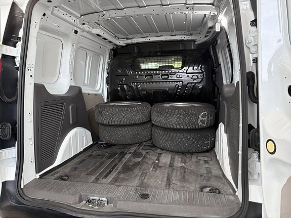 Ford Transit Connect 13 of 16