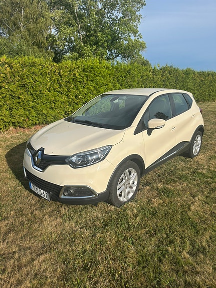 Renault Captur 4 of 5