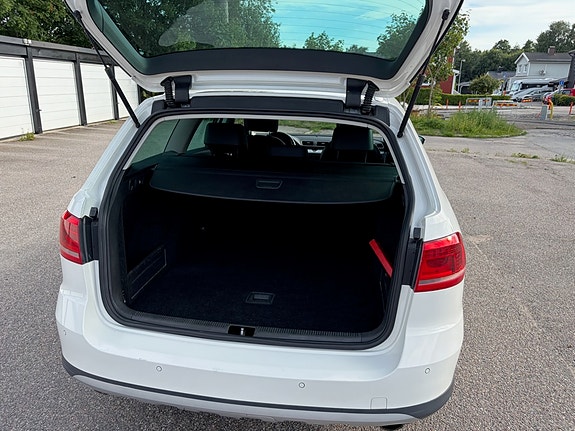 Volkswagen Passat Alltrack 6 of 6