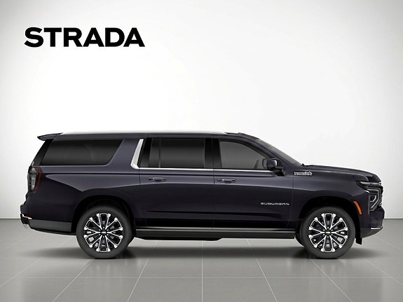 Chevrolet Suburban 4 of 13