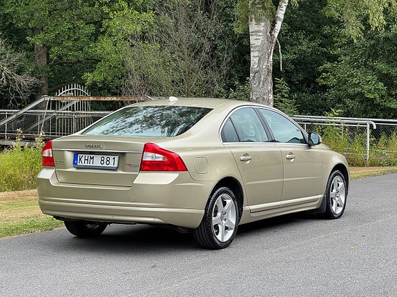 Volvo S80 3 of 17