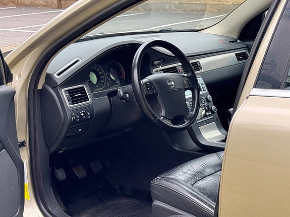 Volvo S80 10 of 17