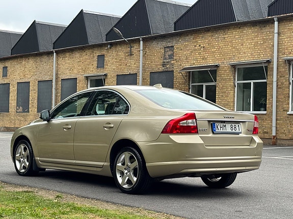 Volvo S80 6 of 17