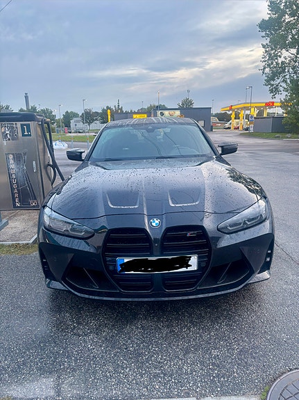 BMW M3 2 of 5