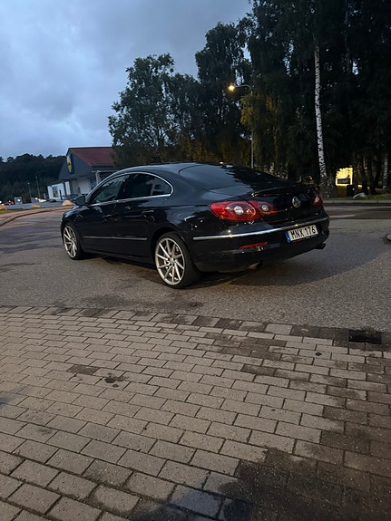 Volkswagen Passat CC 5 of 7