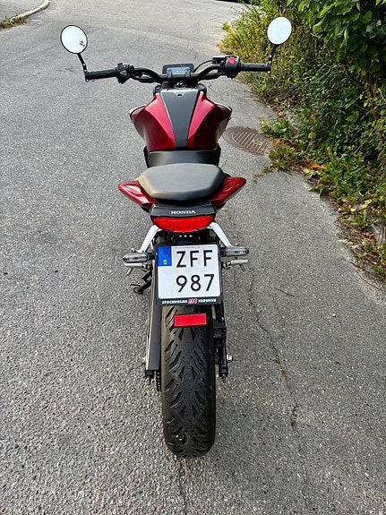 Honda CB125R 5 of 11