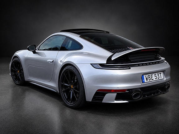 Porsche 911 Carrera T 4 of 5