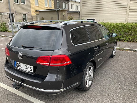 Volkswagen Passat 3 of 8