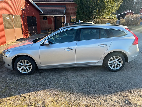 Volvo V60 4 of 7