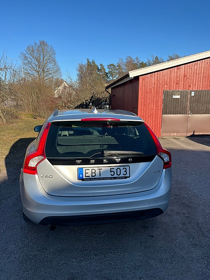 Volvo V60 3 of 7