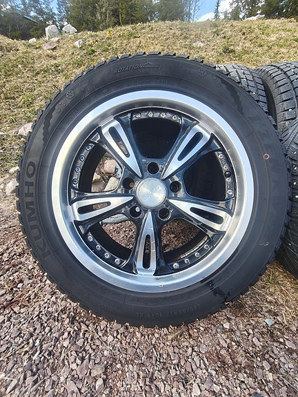 Product image 1 of 4