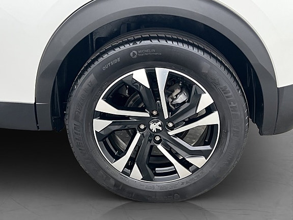 Peugeot 2008 29 of 30