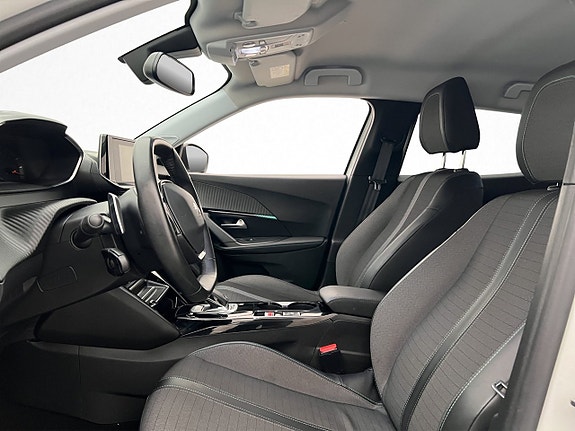 Peugeot 2008 11 of 30