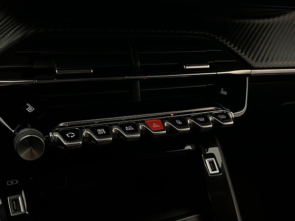 Peugeot 2008 22 of 30