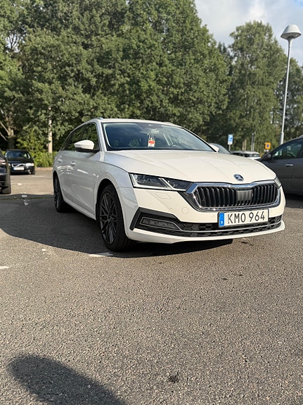 Skoda Octavia 3 of 11
